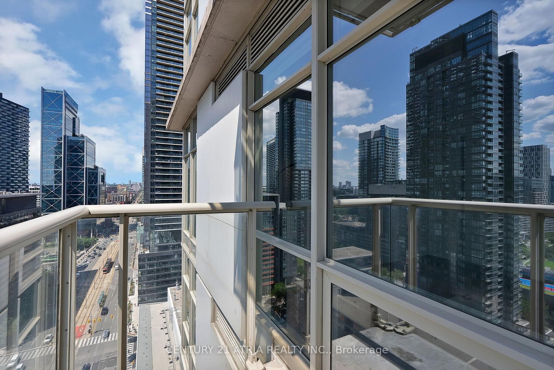 35 Mariner Terrace Unit 2702 photo 17