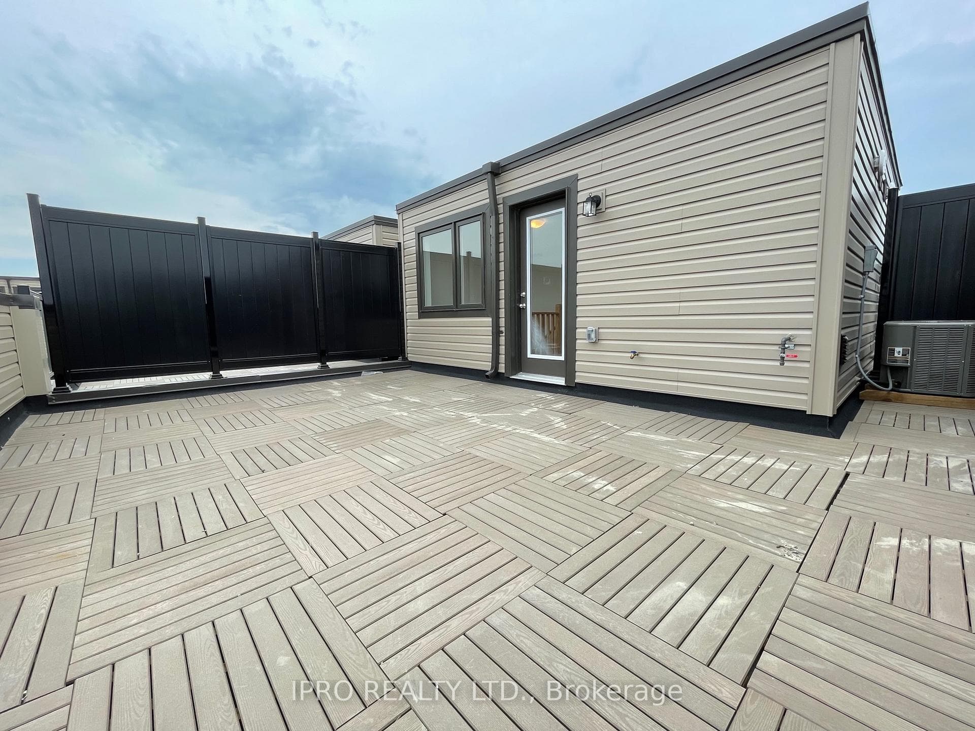 30 Woodstream Drive Unit 12 photo 23