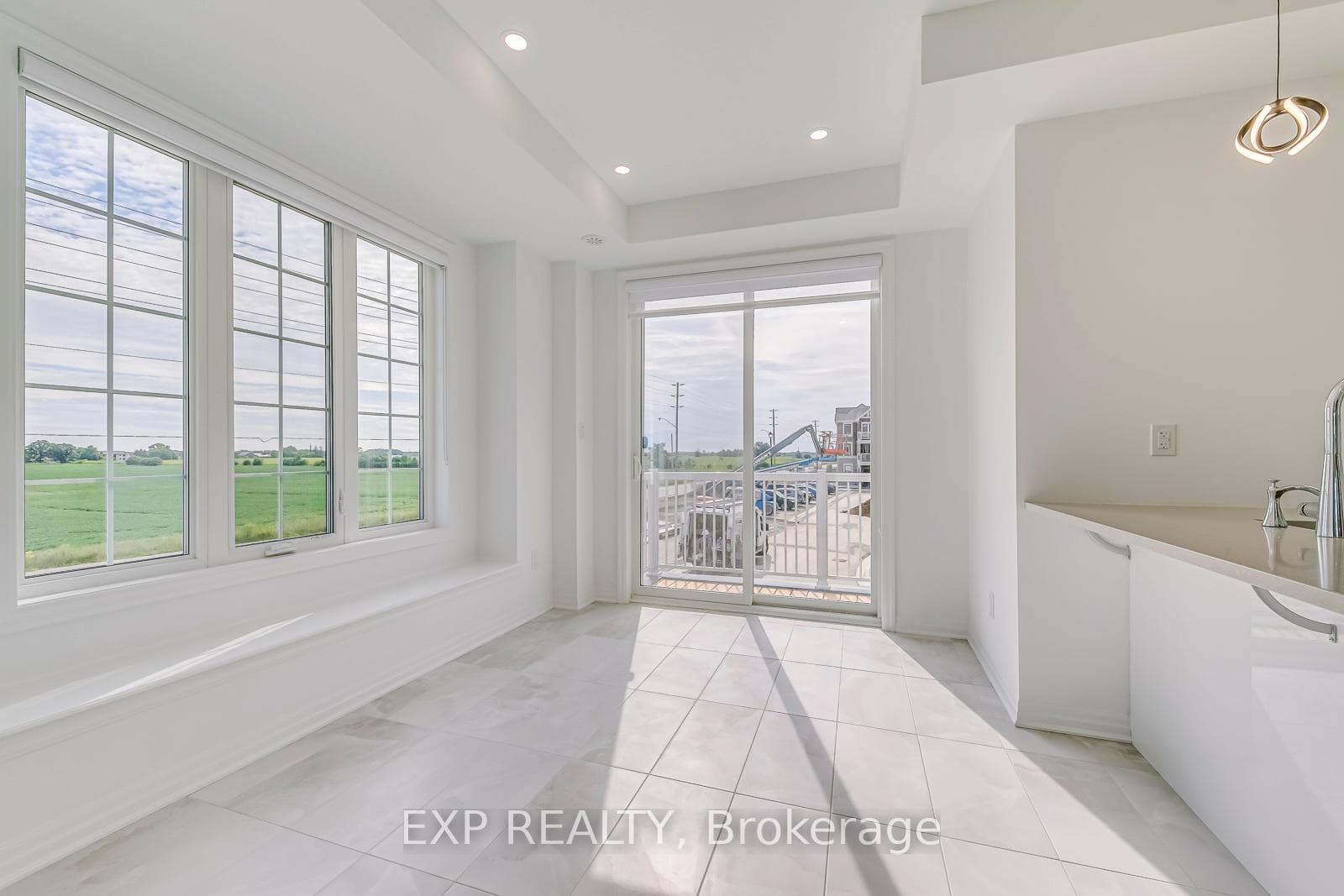 1317 Leriche Way Unit 18 photo 18