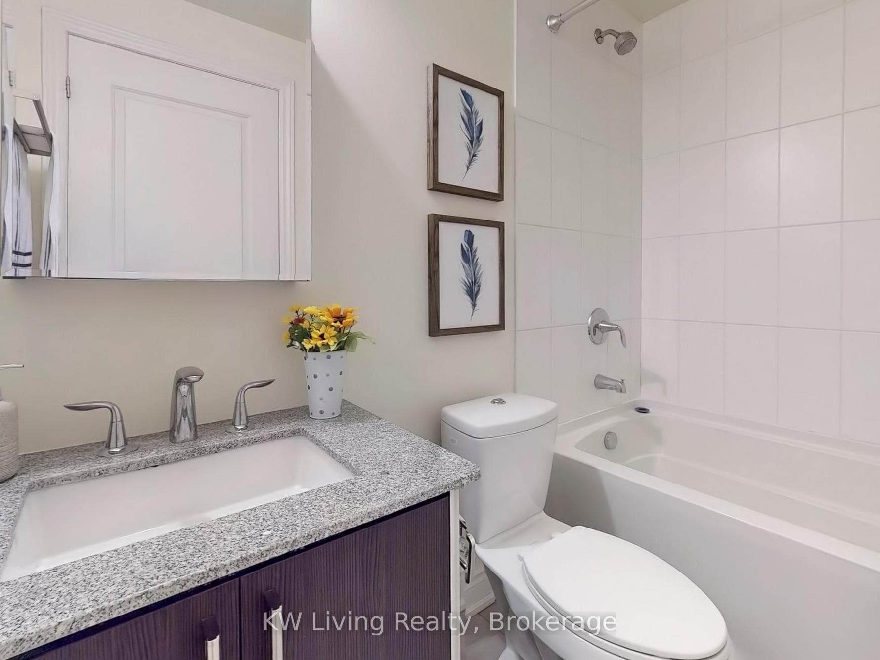 9088 Yonge Street Unit 509A photo 18
