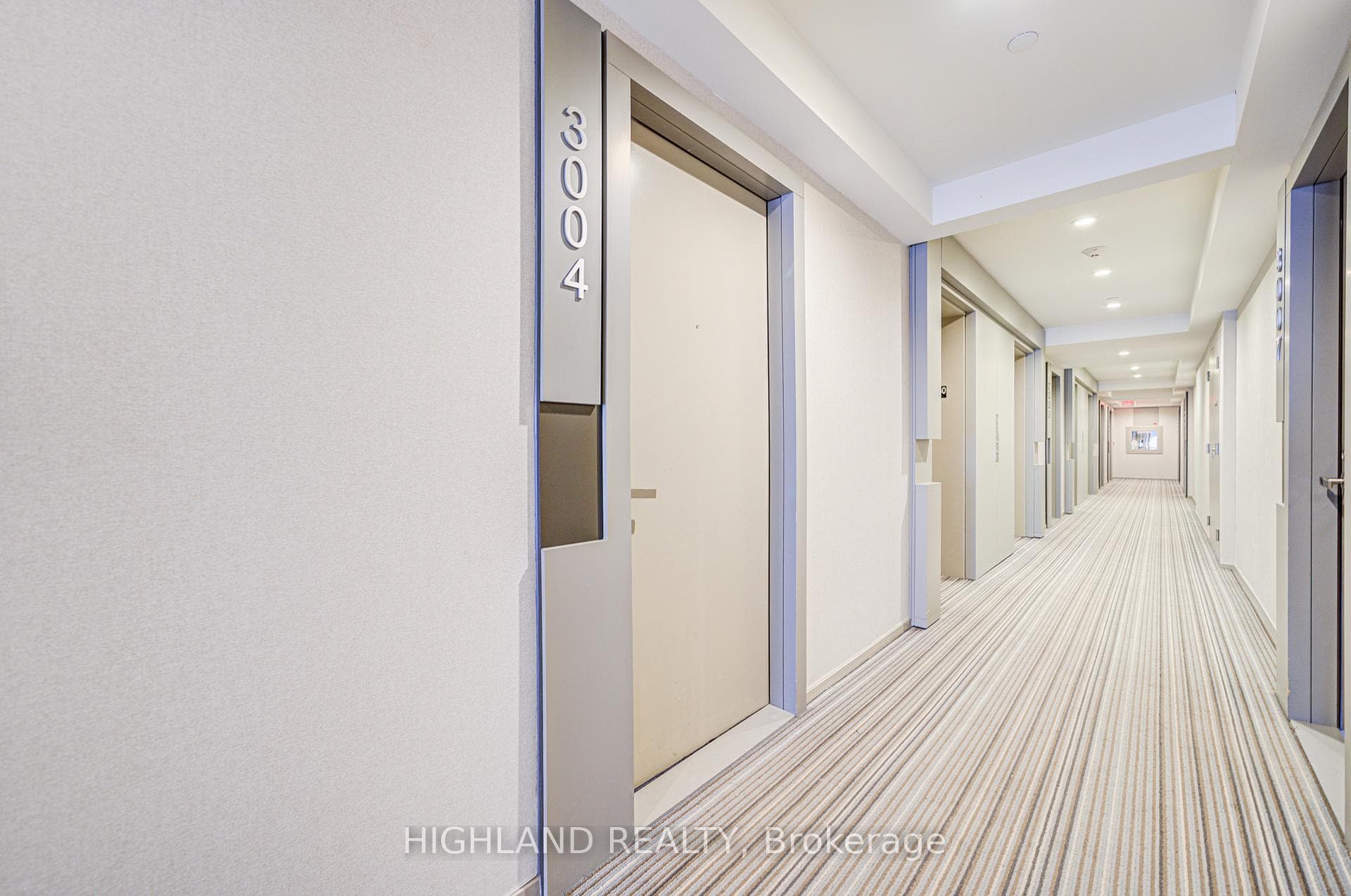159 Dundas Street Unit 3004 photo 10