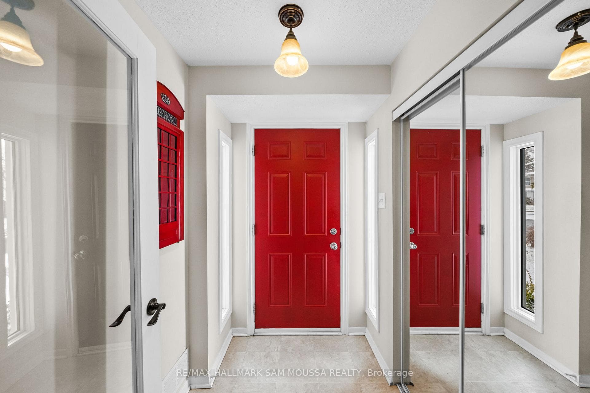 46 Seymour Avenue photo 6