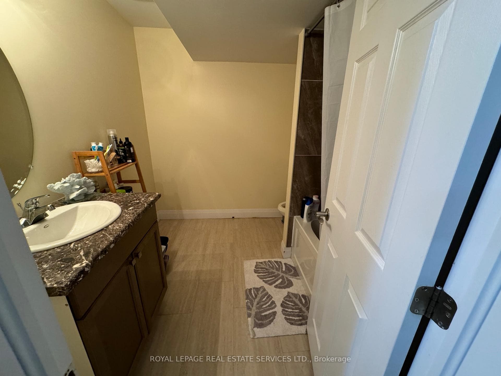 614 West 5th Street Unit 2 photo 17