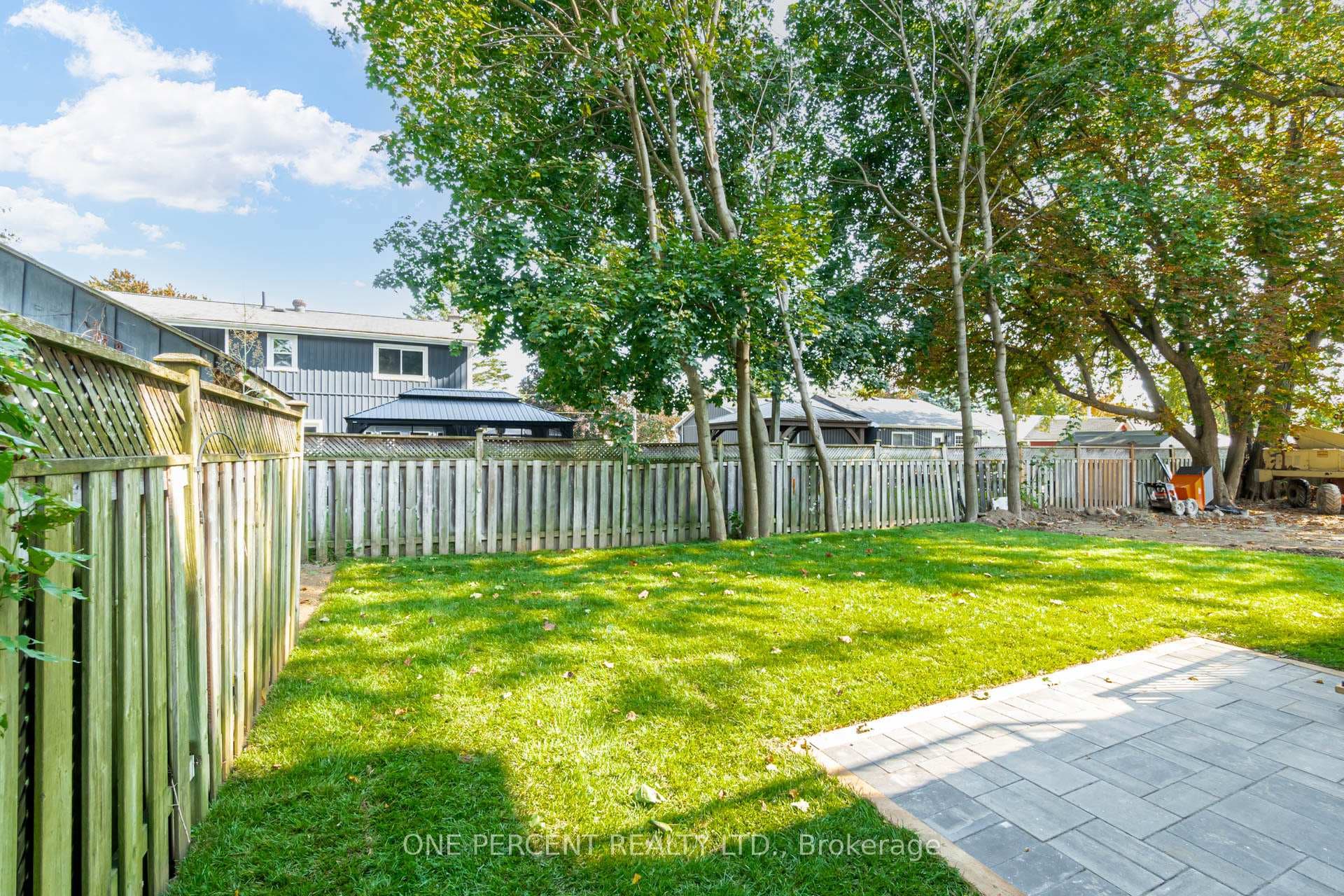 57 Rosehill Drive photo 36