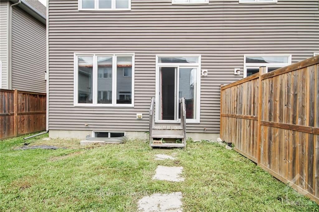 971 BUNCHBERRY Way photo 30