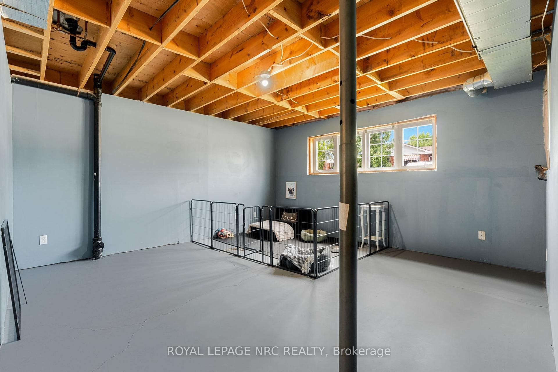 118 Idylewylde Street photo 22