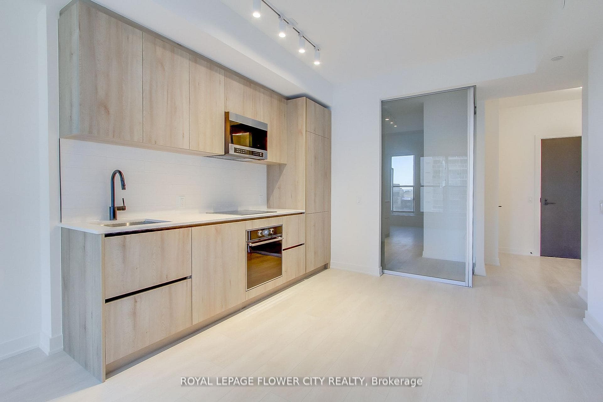 117 Broadway Avenue Unit 524 photo 8