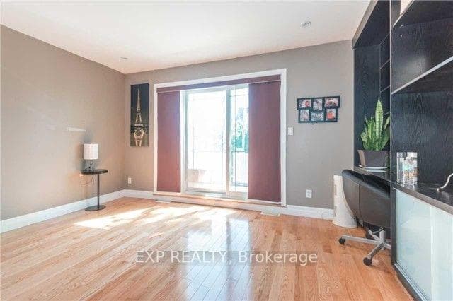 174 Bellwoods Avenue photo 13
