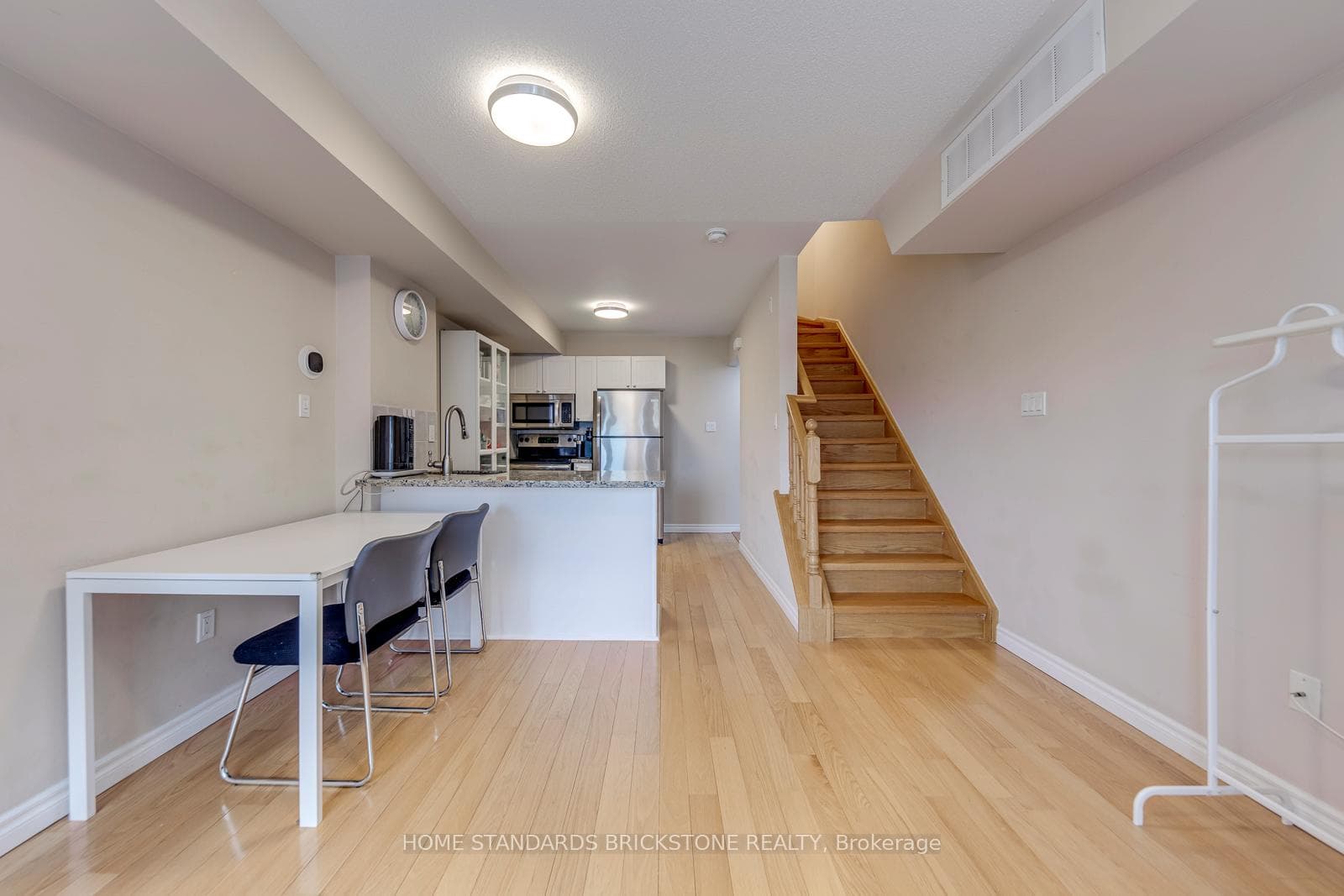 306 John Street Unit 291 photo 7
