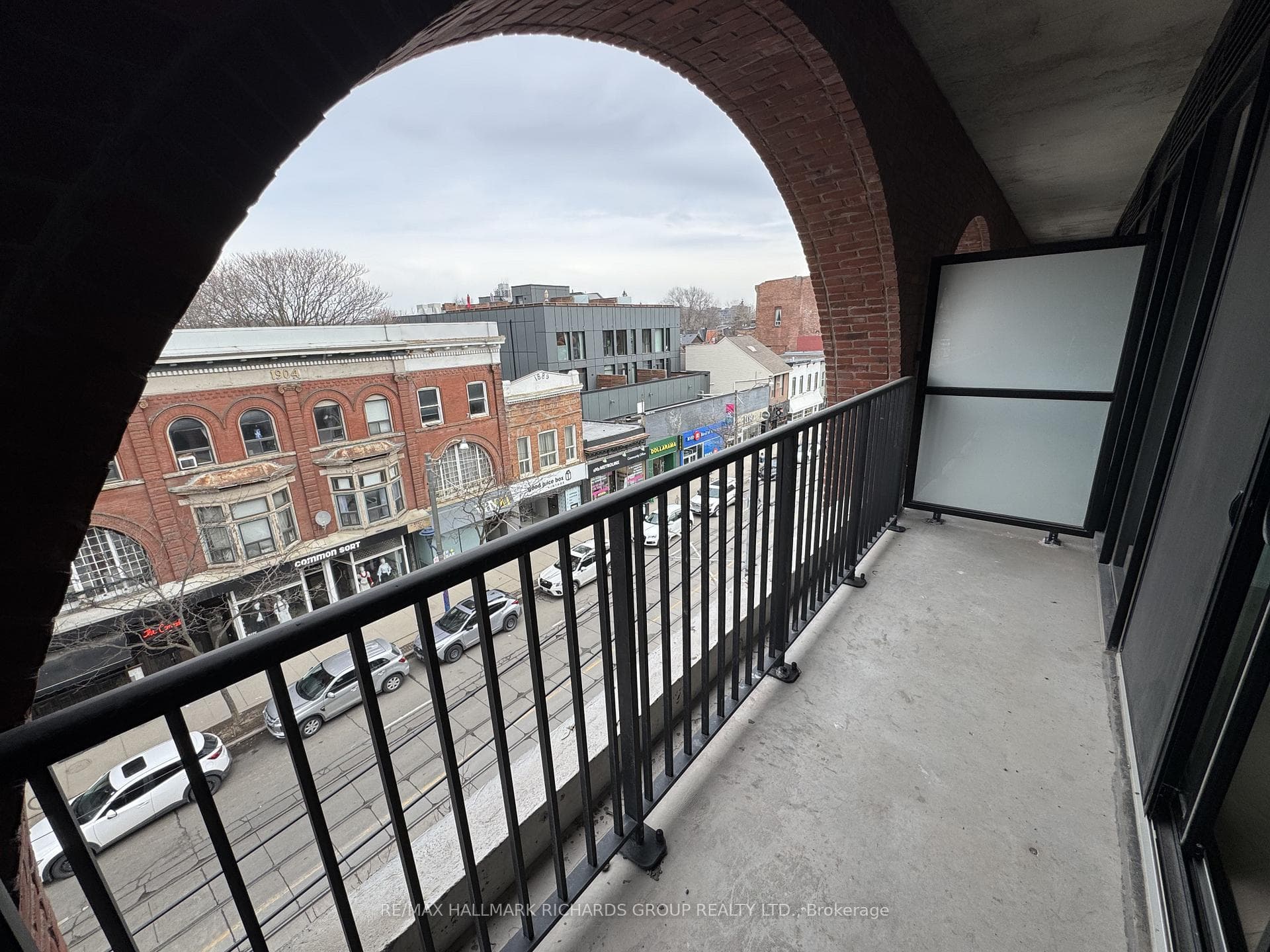 761 Queen Street Unit 402 photo 19