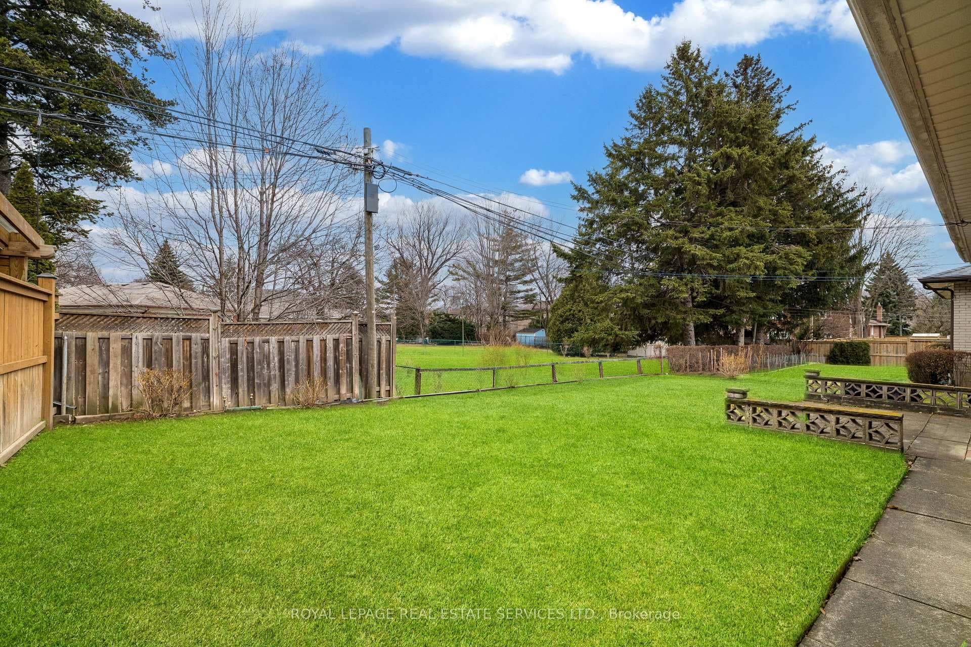 51 Smithwood Drive photo 18