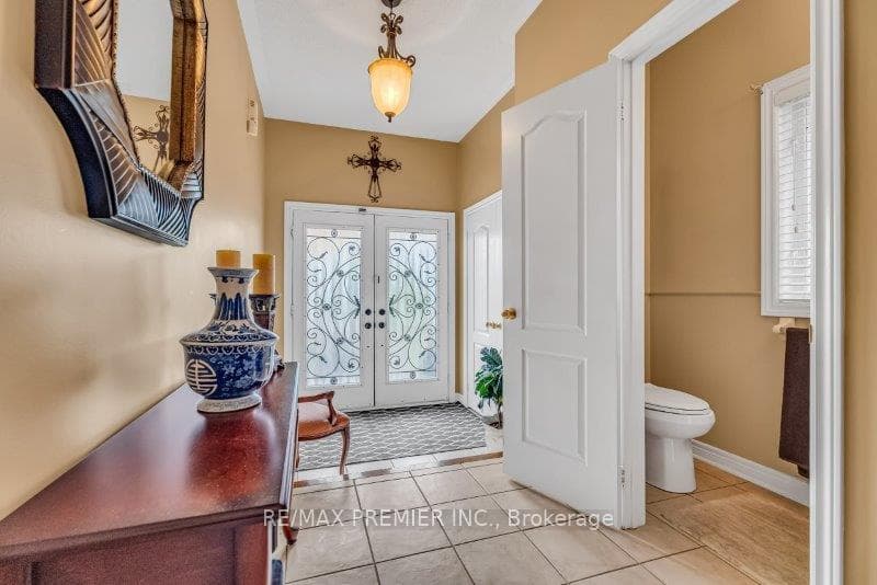 24 Mediterra Drive photo 4
