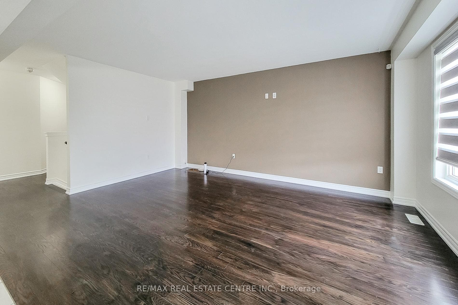 7741 Shaw Street photo 7