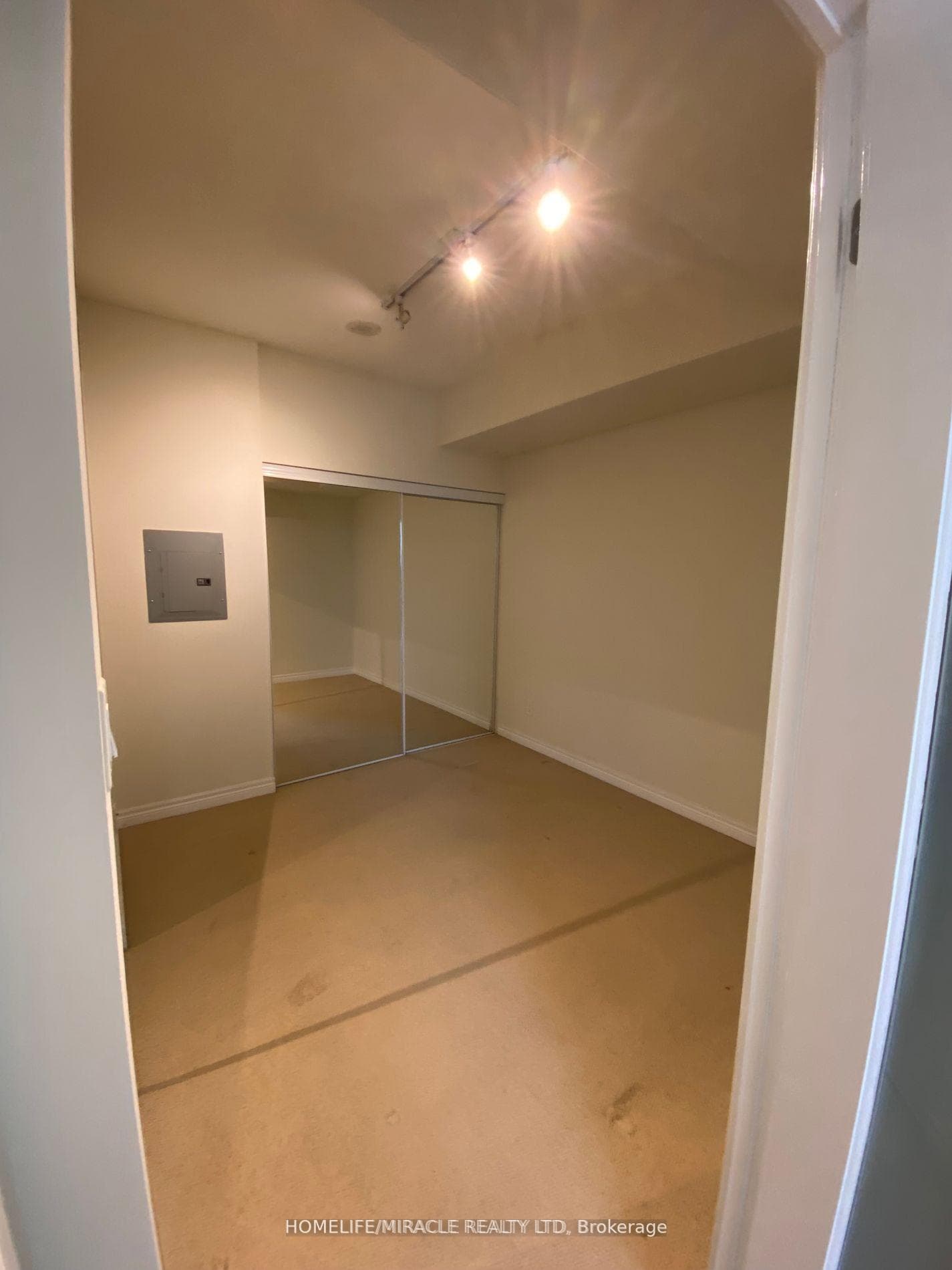 3504 Hurontario Street Unit 2606 photo 6