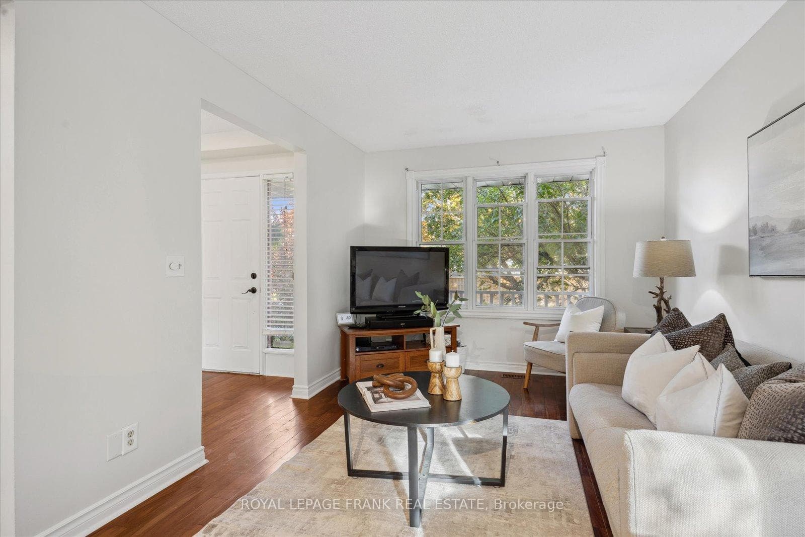 163 Edward Street photo 9