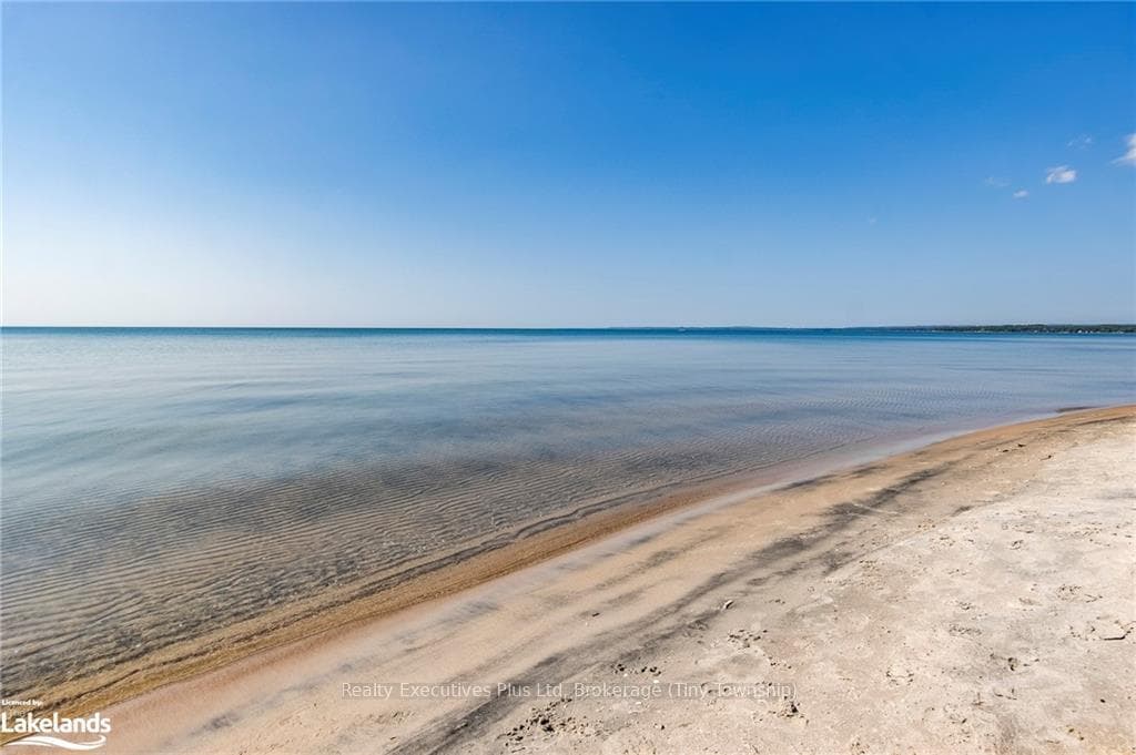 874 TINY BEACHES Road photo 35