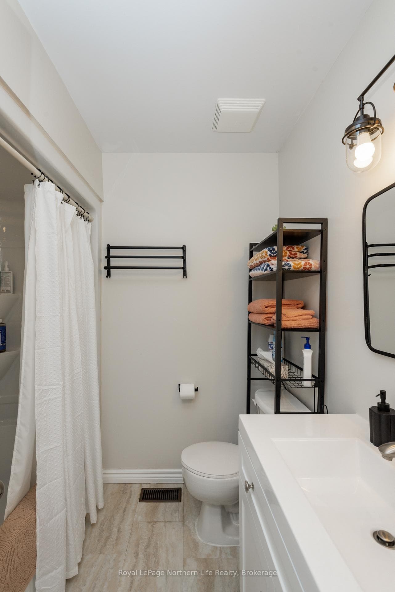 125 Johnston Road photo 22