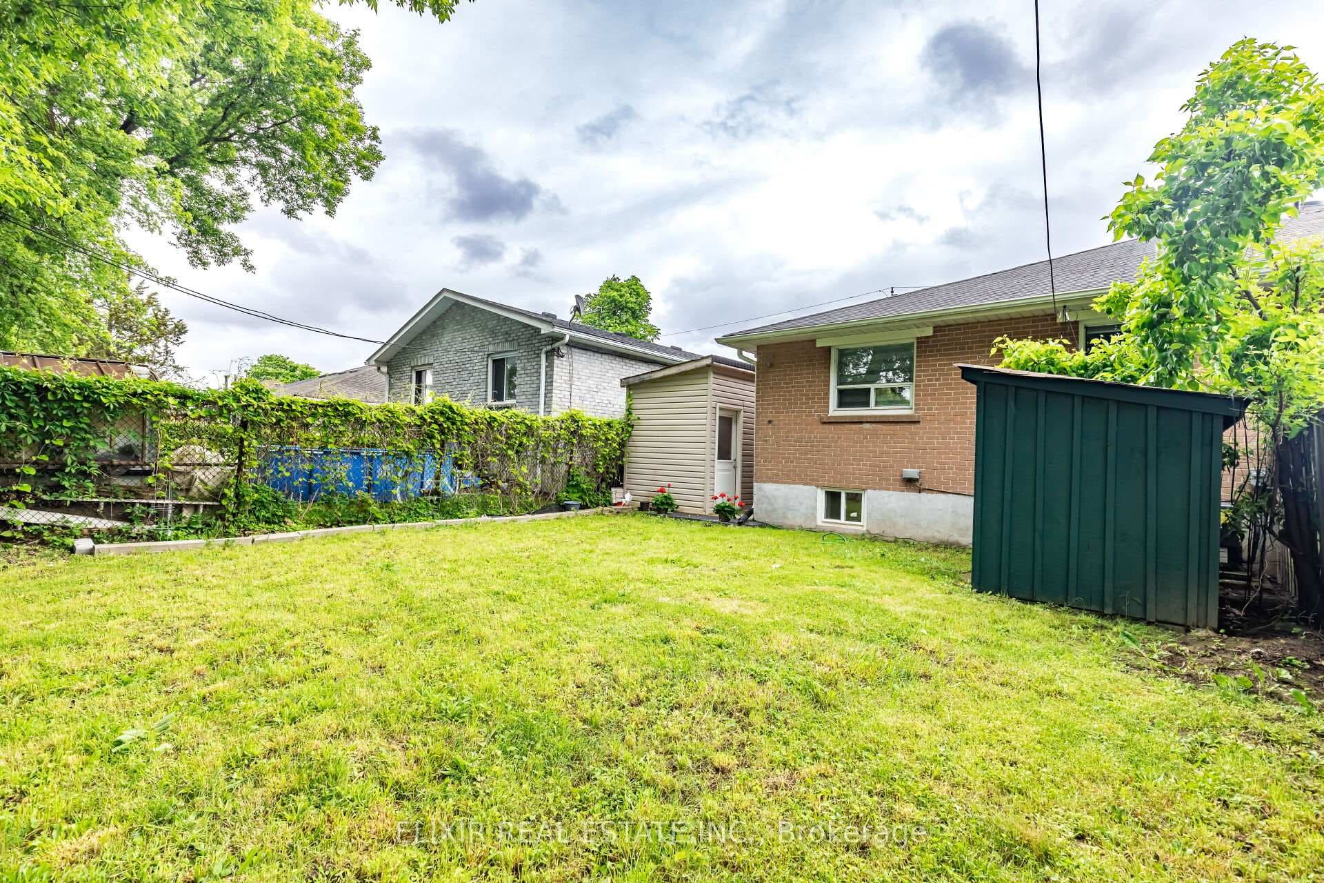 149 Septonne Avenue photo 38