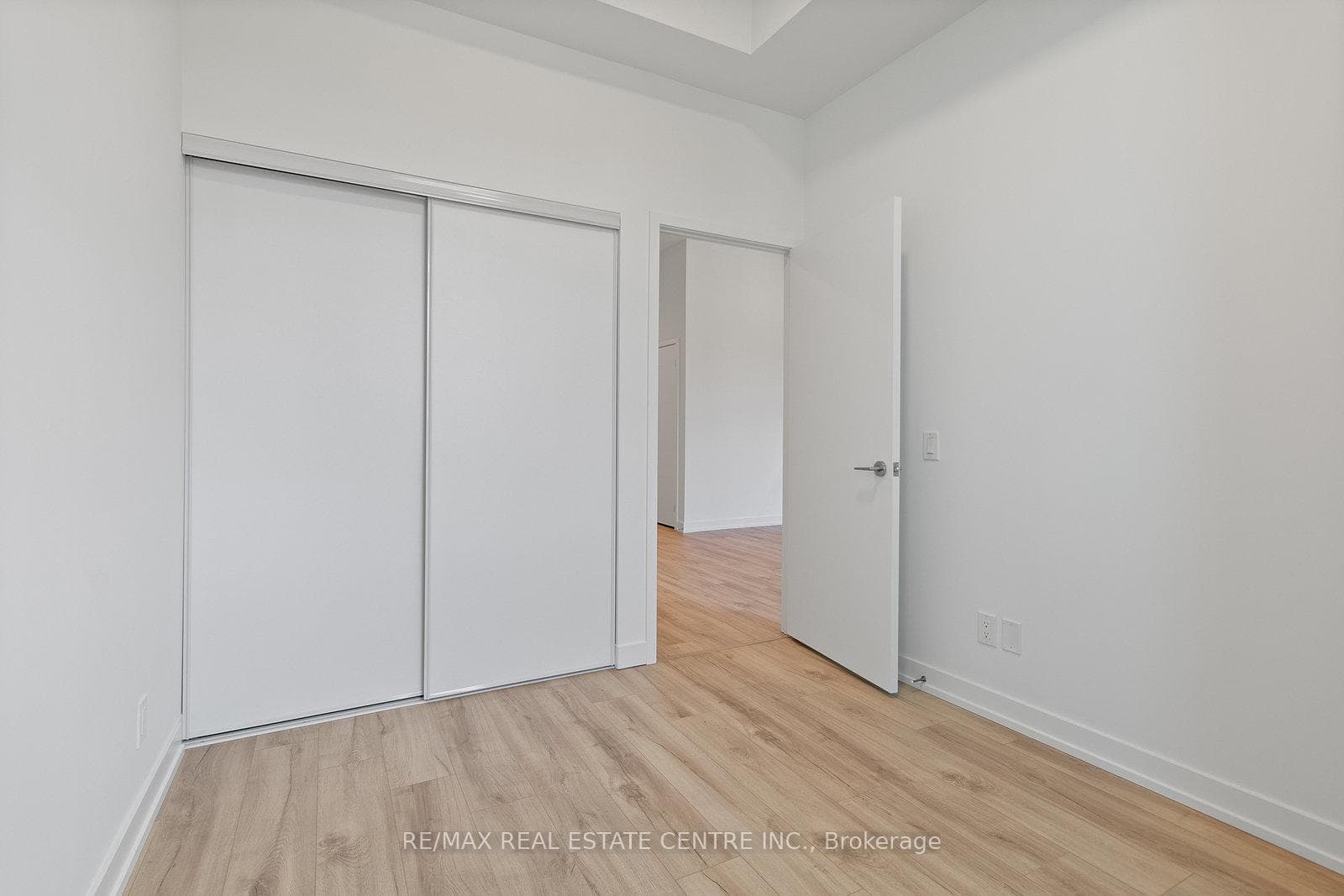 181 Sheppard Ave Avenue Unit 225 photo 18
