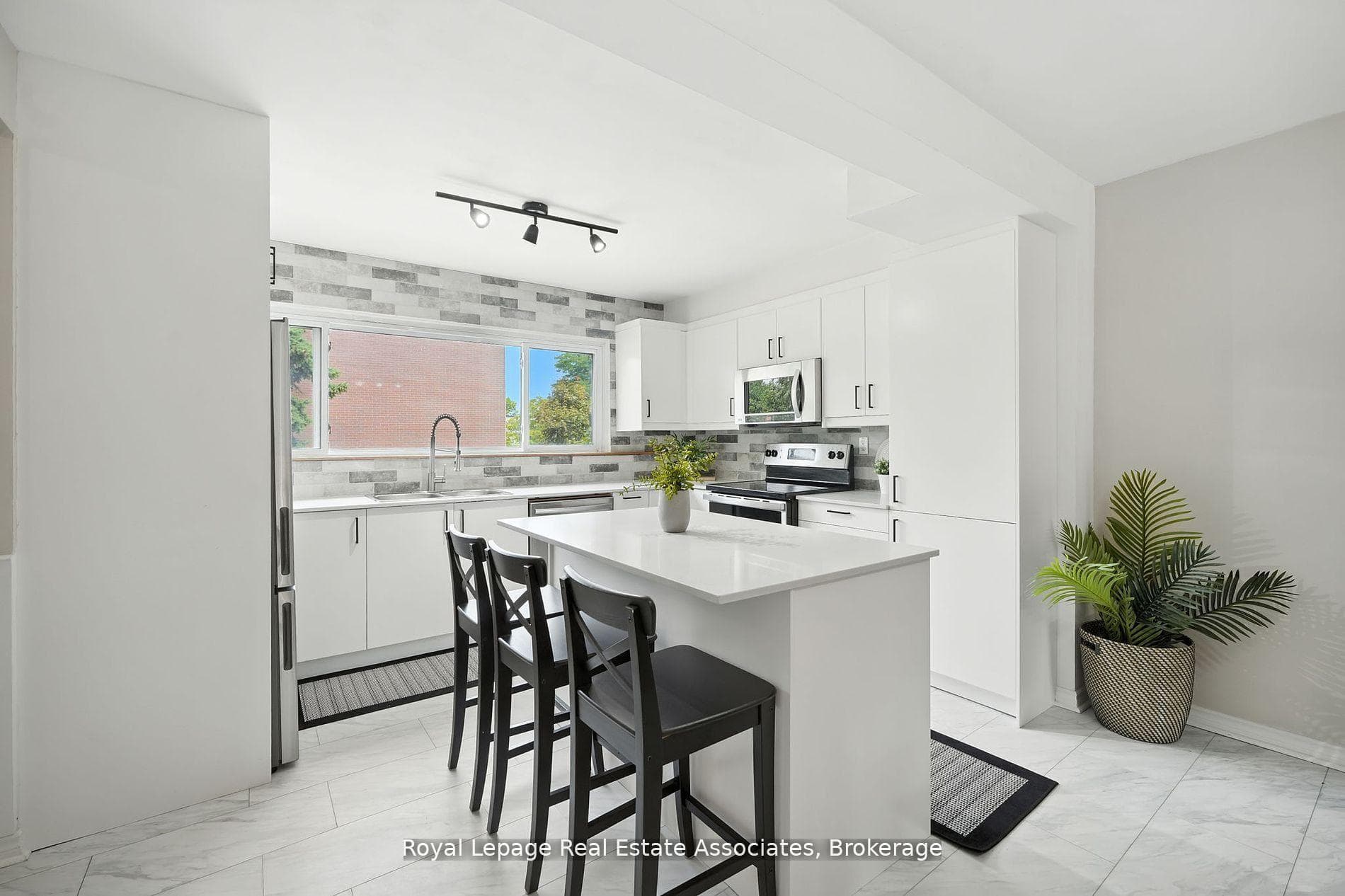 400 Bloor Street Unit 69 photo 16