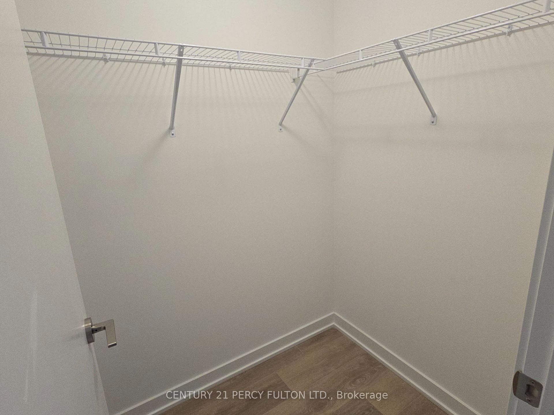 2033 Kennedy Road Unit 320 photo 13