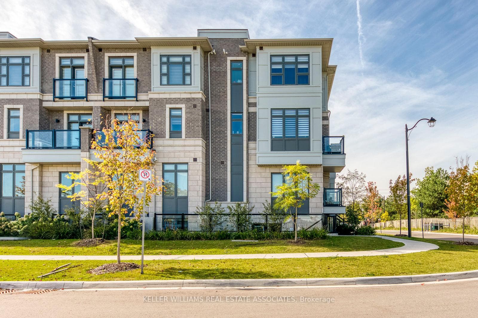 70 Halliford Place Unit 402 photo 1