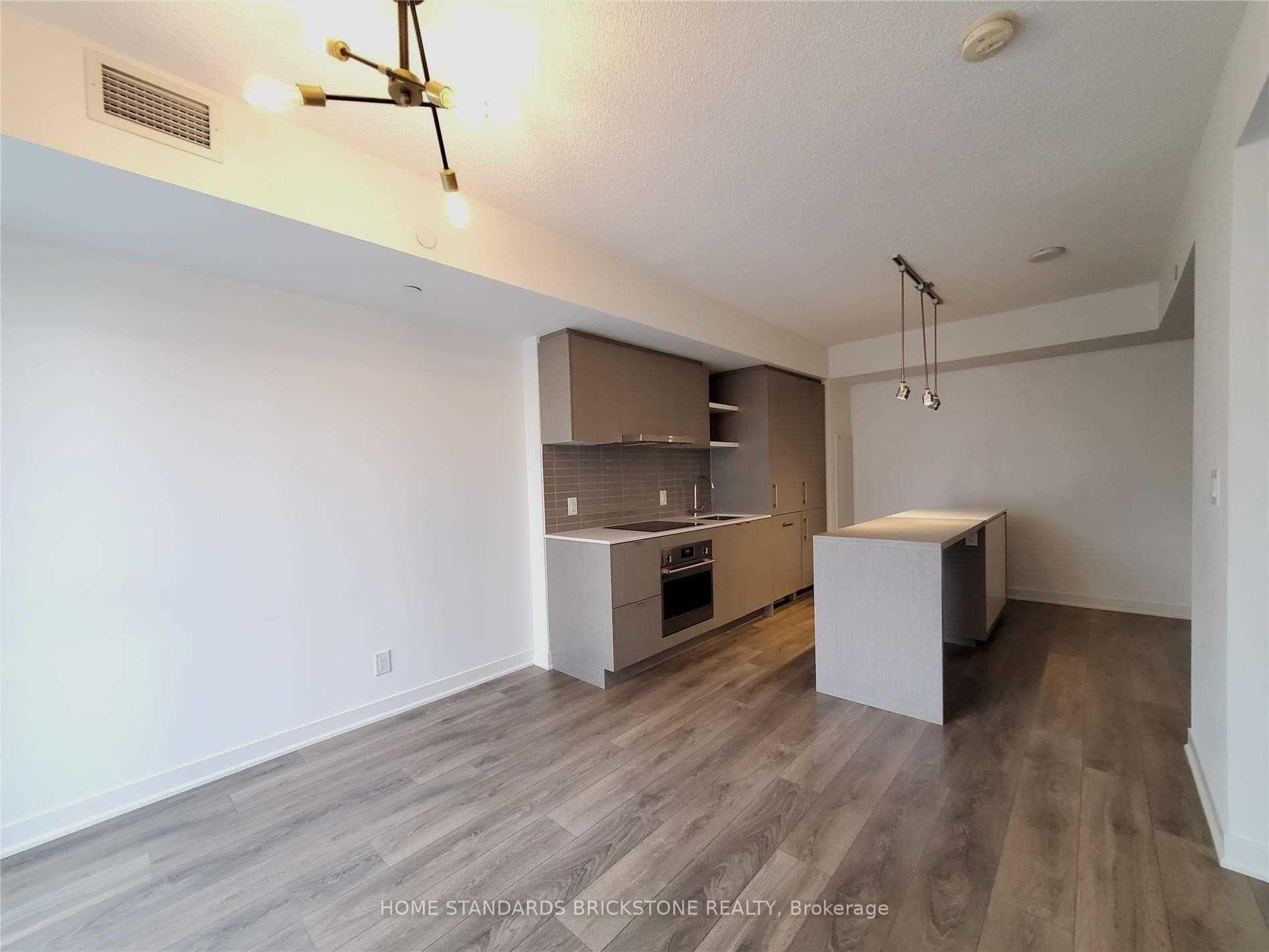 88 Harbour Street Unit 1505 photo 10