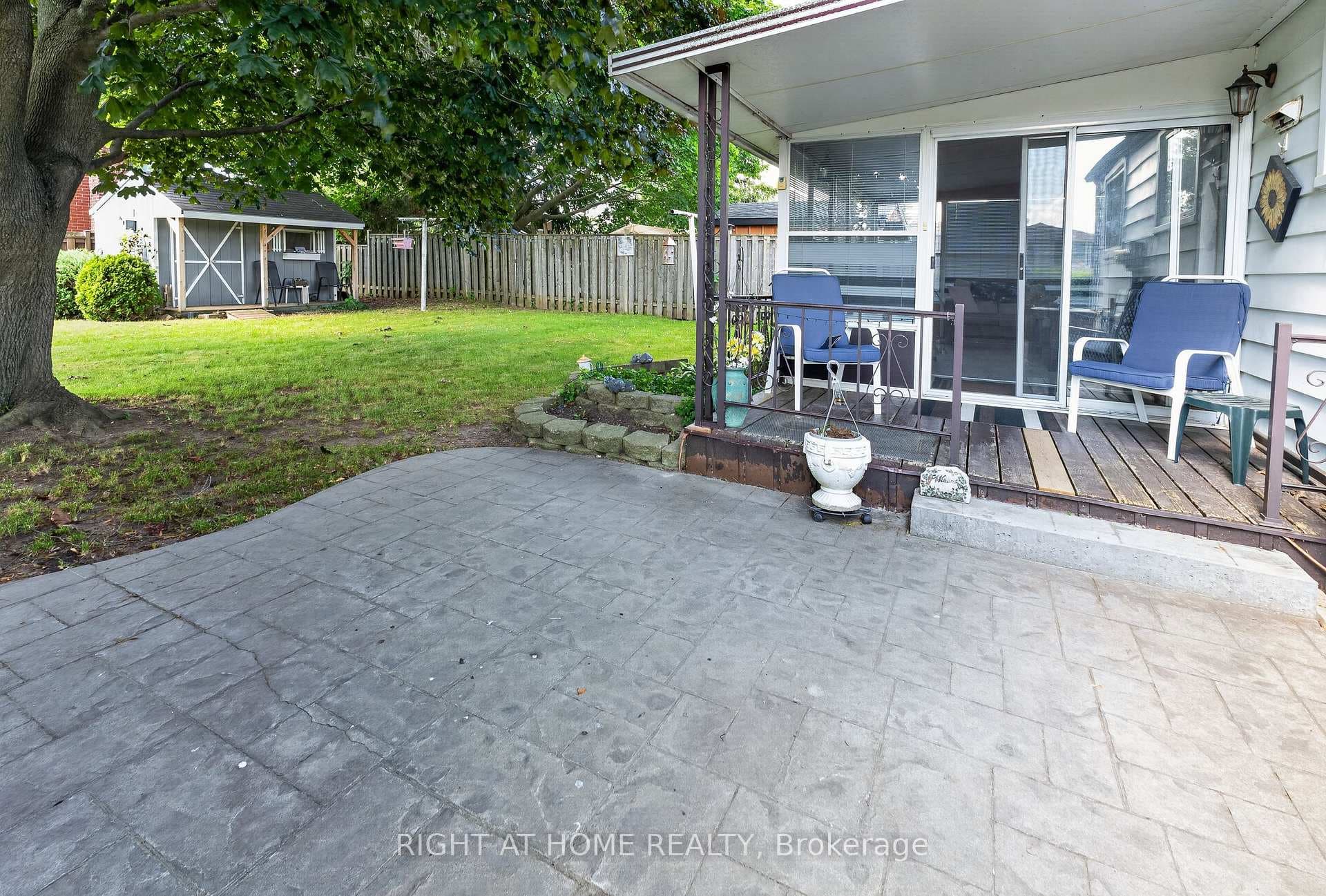 49 Locke Avenue photo 32