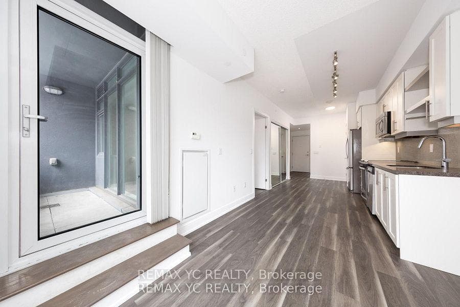 525 Adelaide Street Unit 217 photo 8