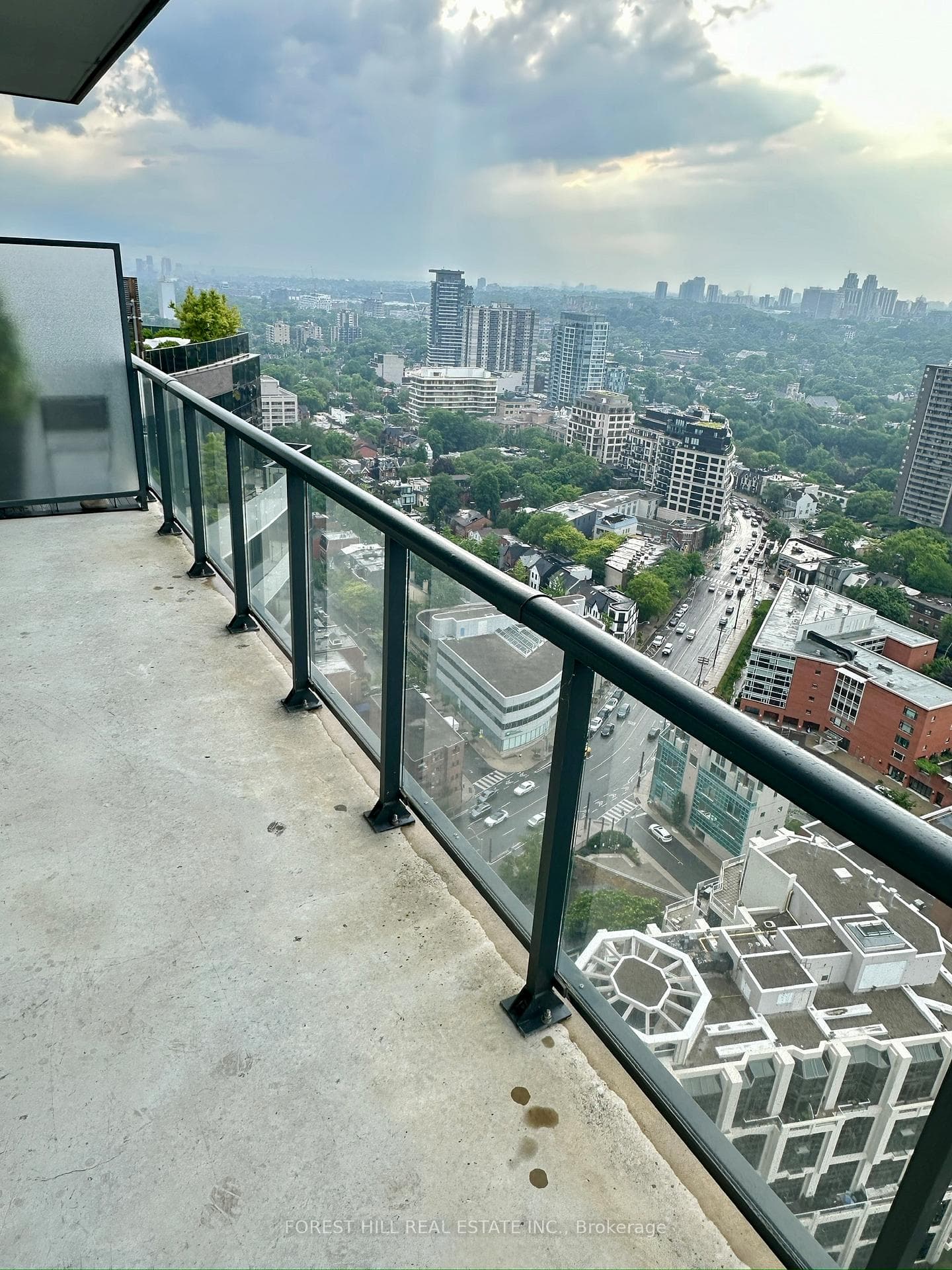 32 Davenport Road Unit 2902 photo 17