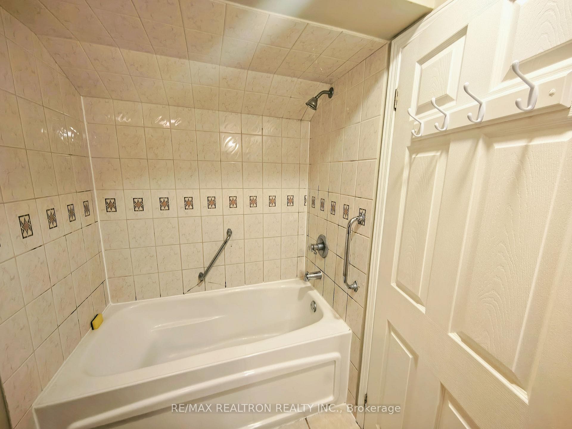 749 Greystone Court Unit Bsmt photo 7