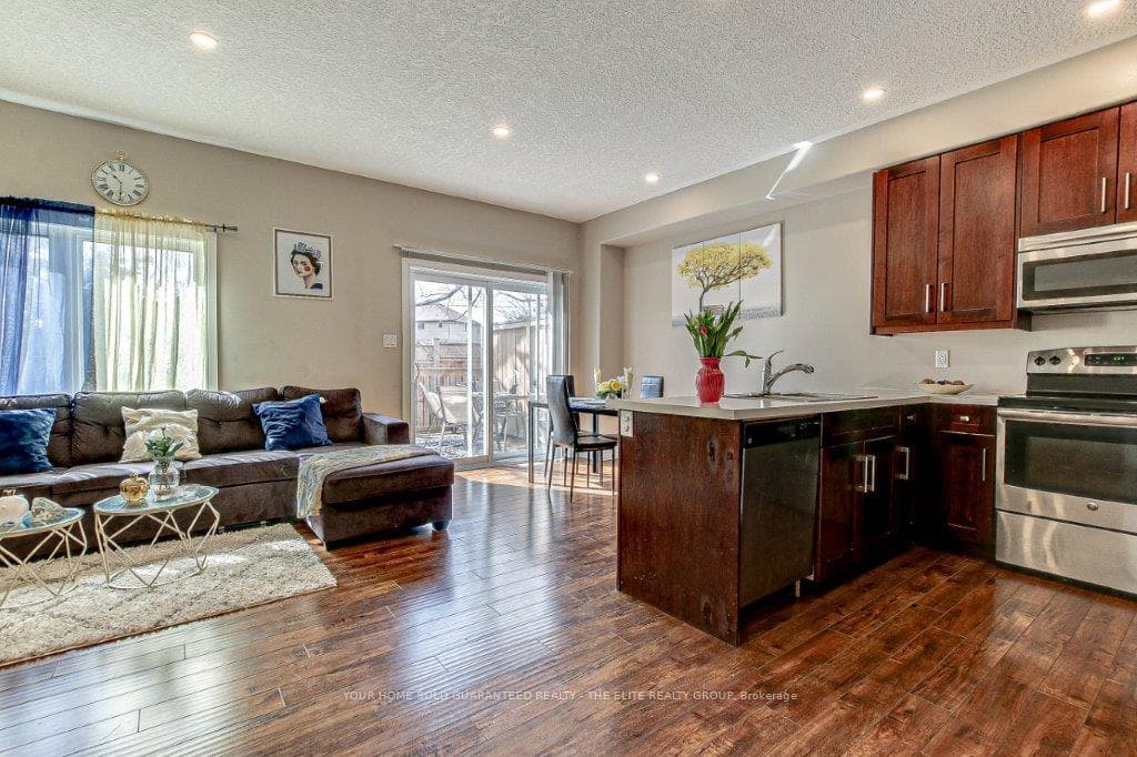 292 Falcon Drive Unit 10 photo 4