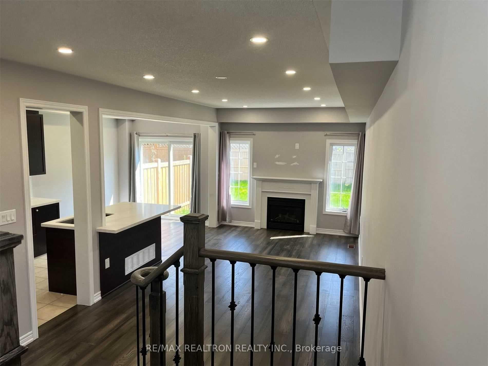 71 Fimco Crescent photo 10