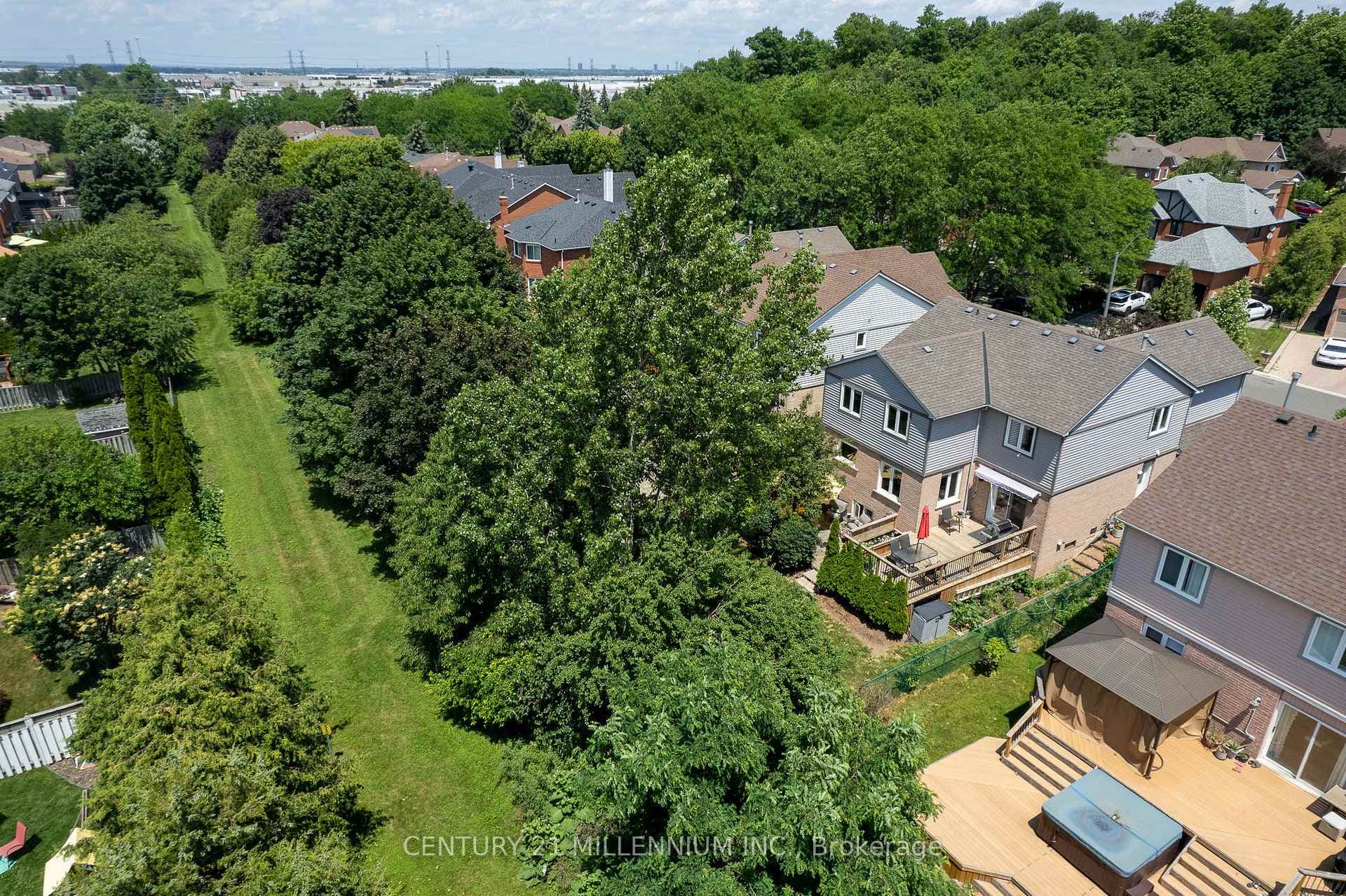 7227 Windrush Court photo 47