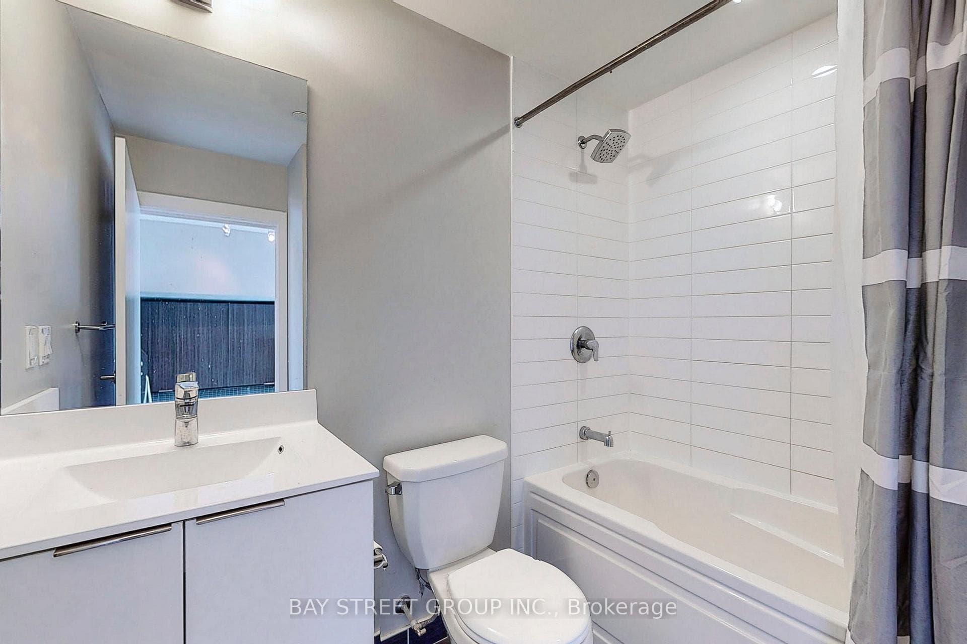 30 Shore Breeze Drive Unit 2220 photo 14
