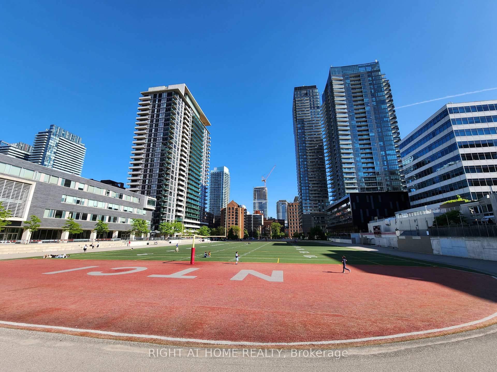 30 Roehampton Avenue Unit 2308 photo 2