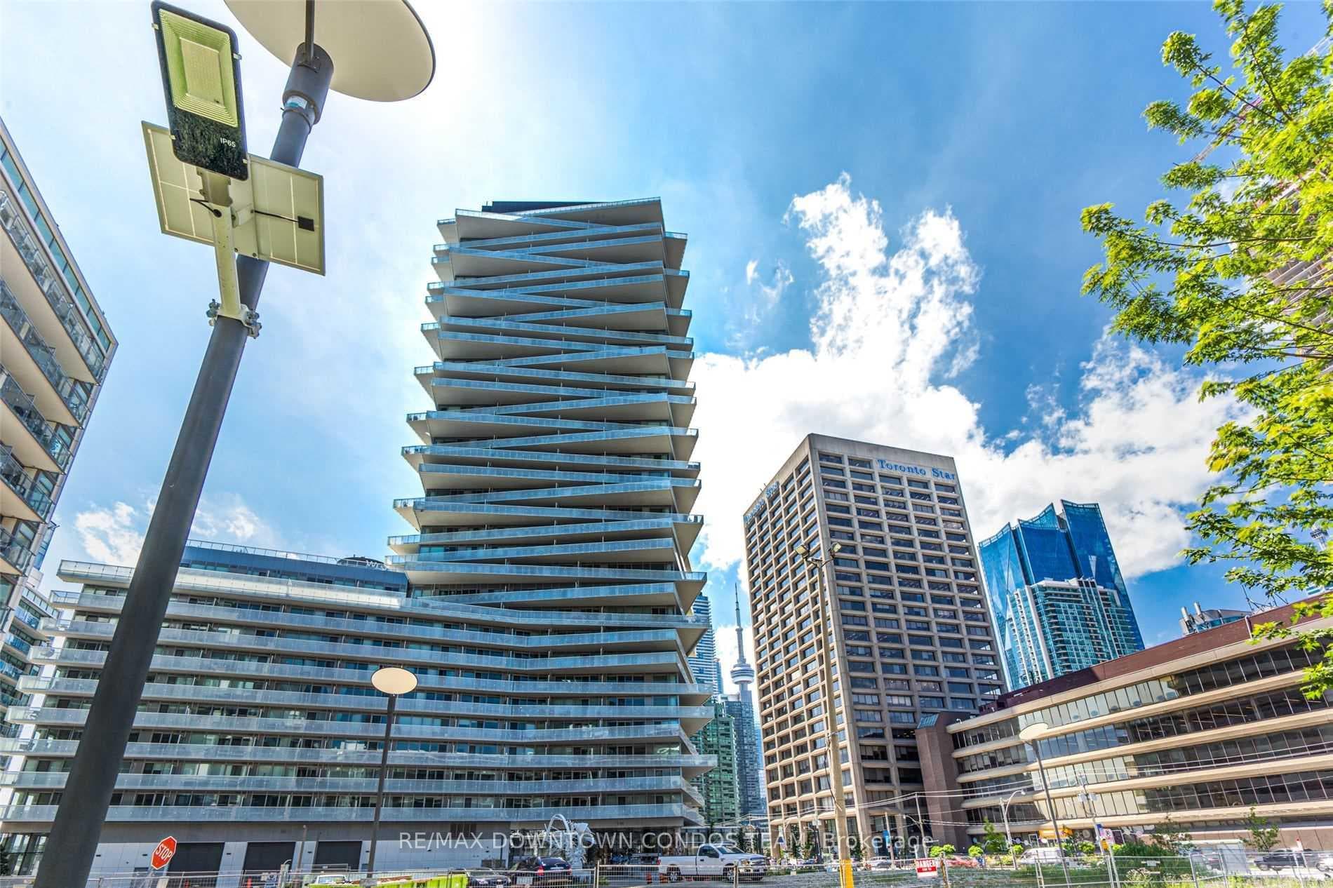 15 Queens Quay Unit 511 photo 6