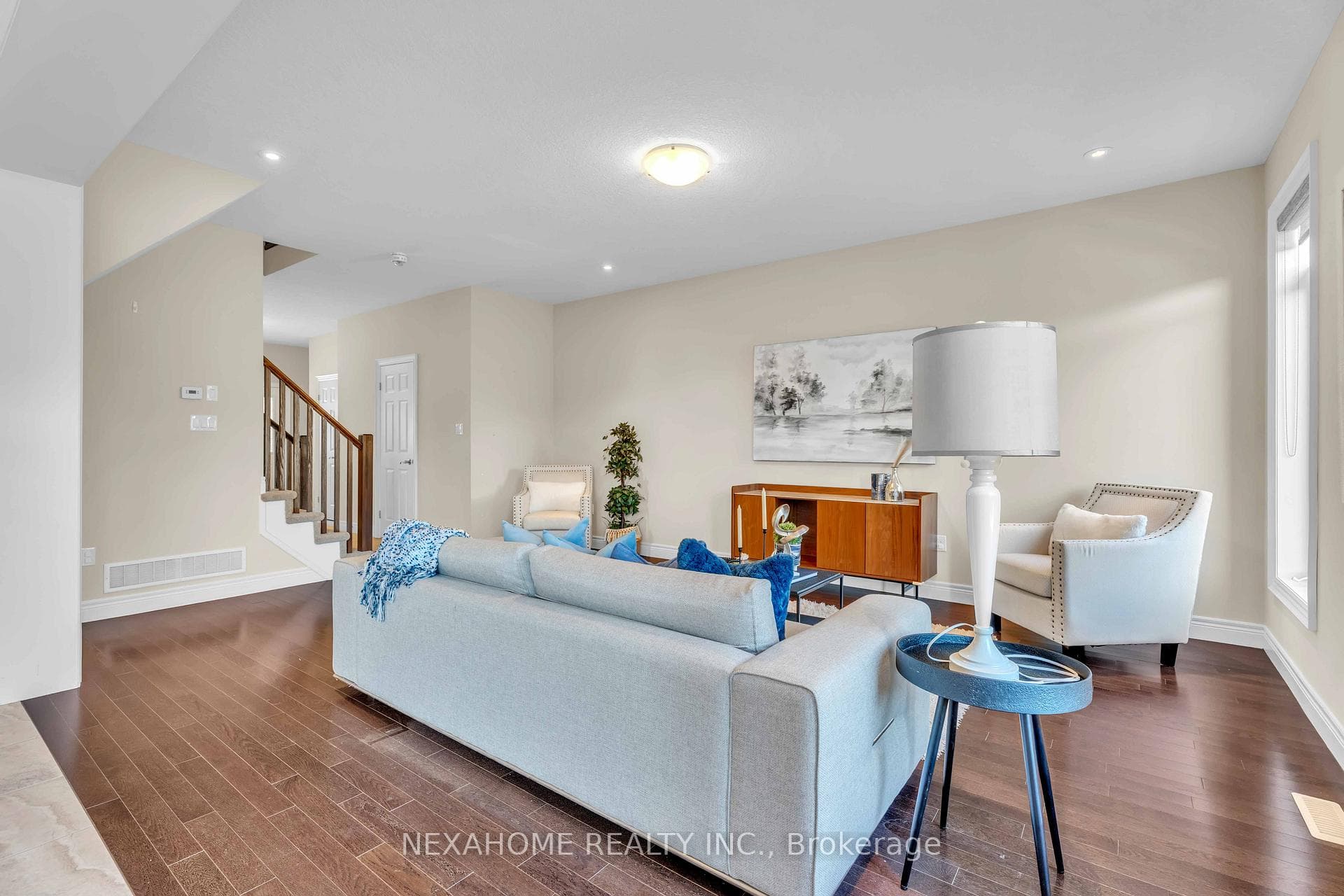 2400 Callingham Drive photo 10