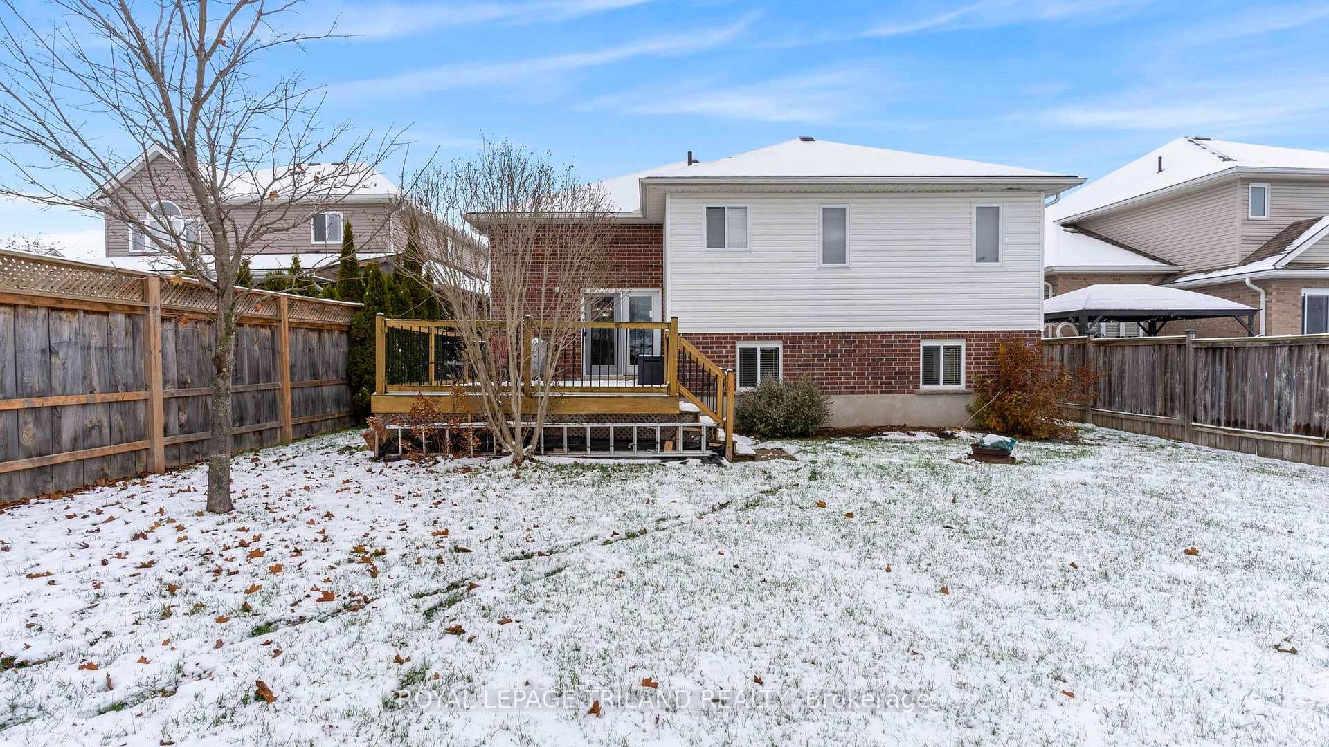 6 CIRCLEWOOD Drive photo 39