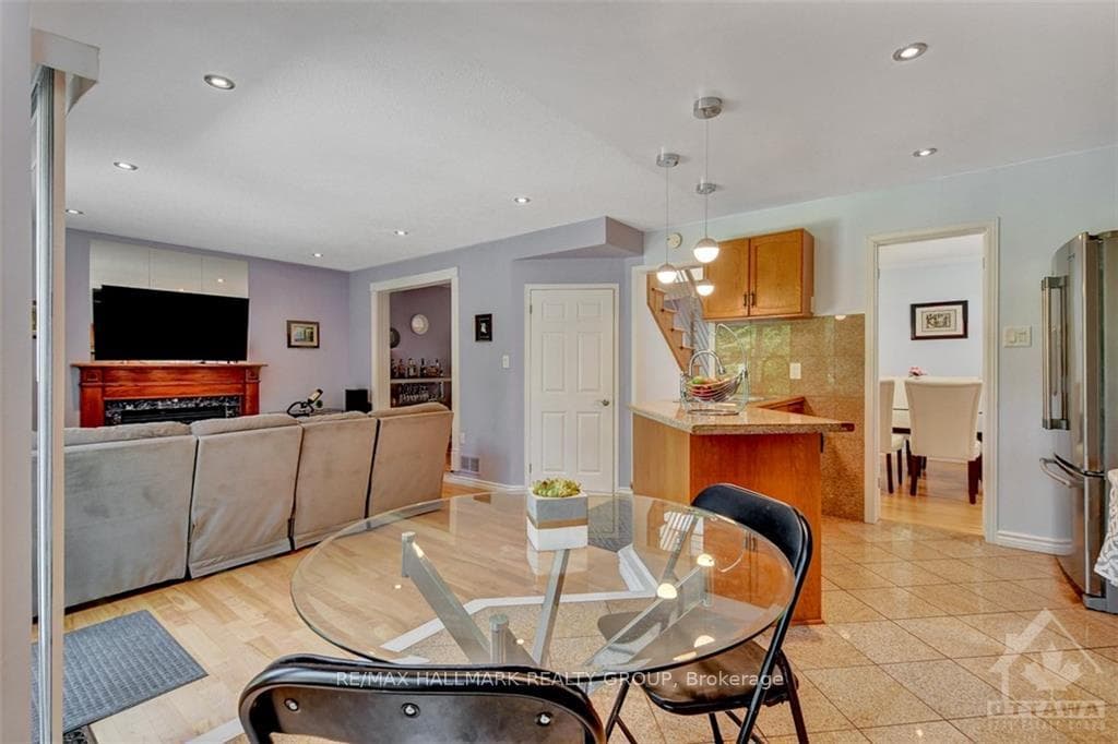 146 EQUESTRIAN Drive photo 15