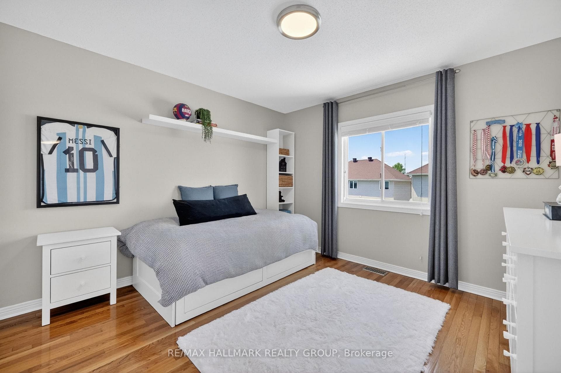 1091 Charest Way photo 30