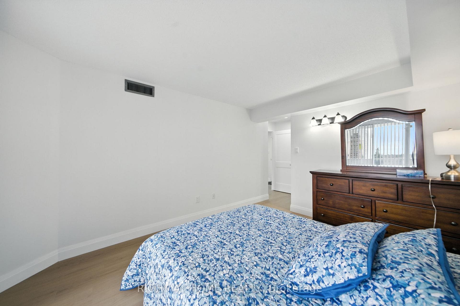 700 Constellation Drive Unit 510 photo 30