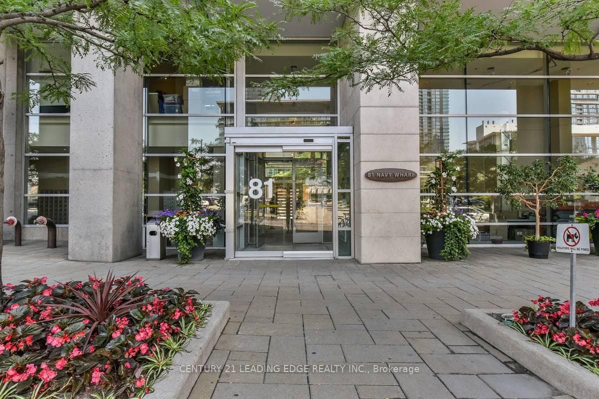 81 Navy Wharf Court Unit 3105 photo 1