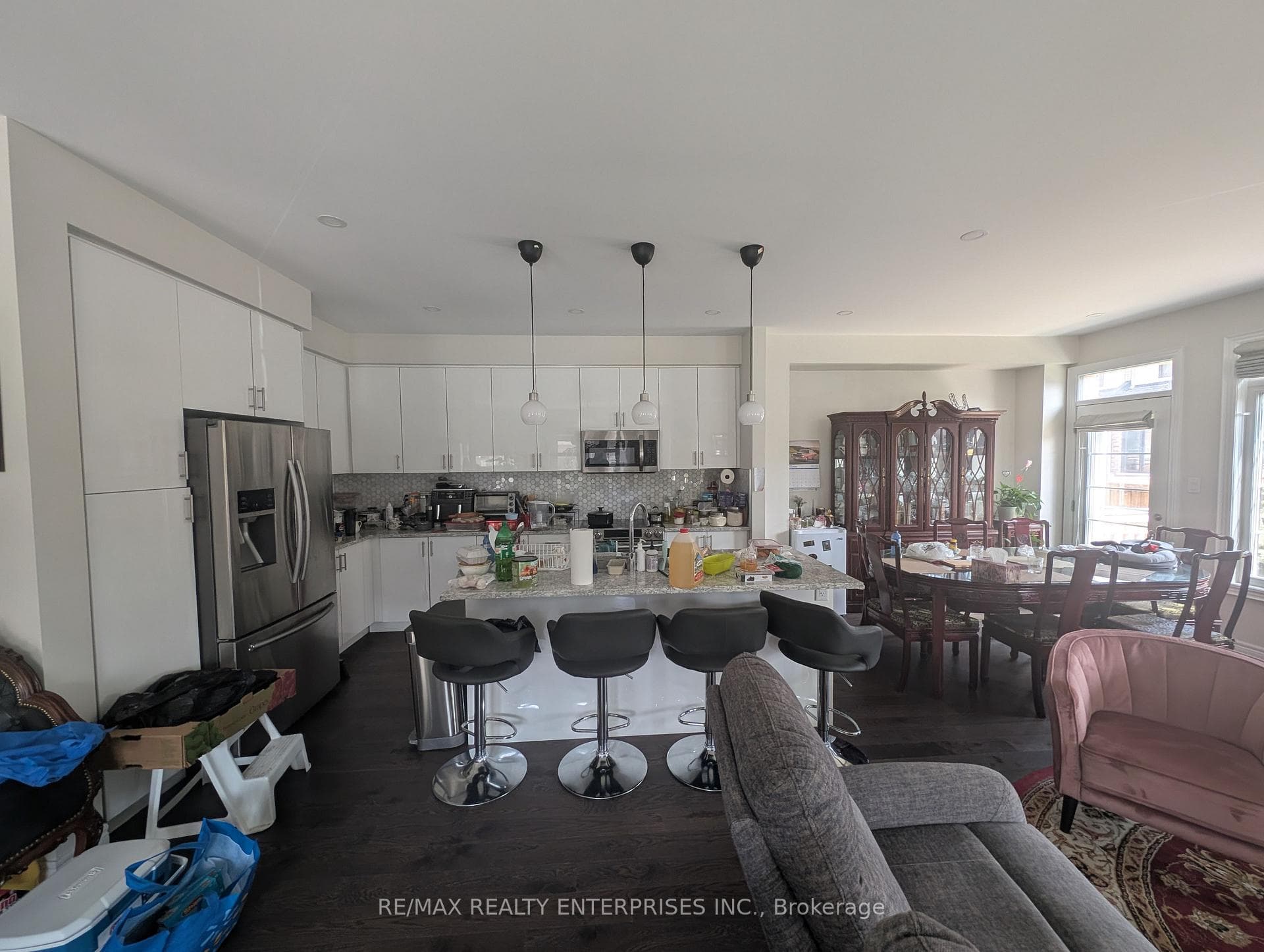 1155 Hamman Way photo 3