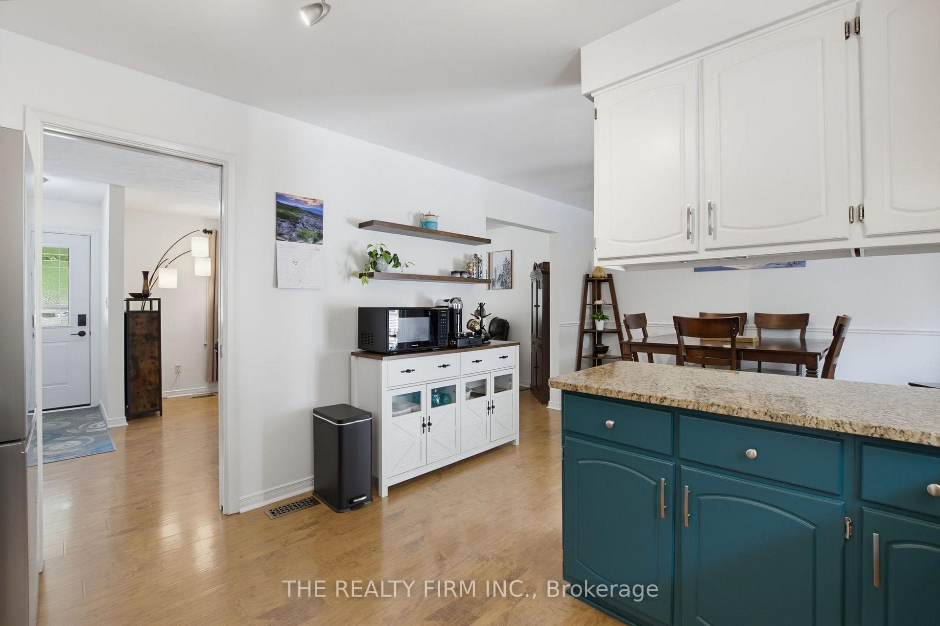 493 Maple Street photo 11