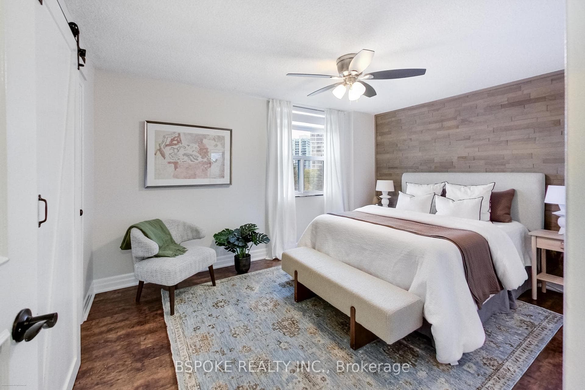 966 Inverhouse Drive Unit 511 photo 18