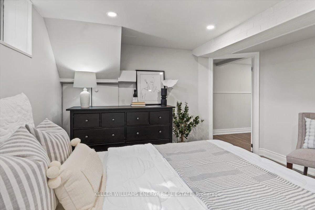 547 Phillip Murray Avenue photo 20