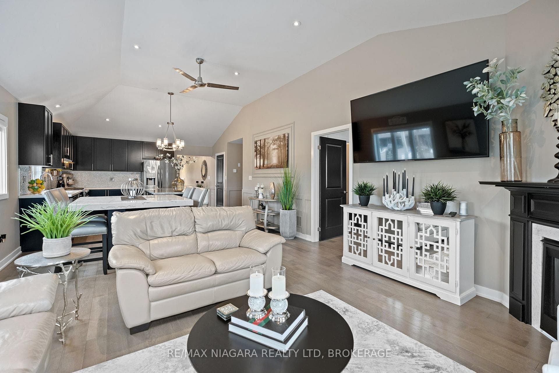 3600 Hibbard Street photo 15
