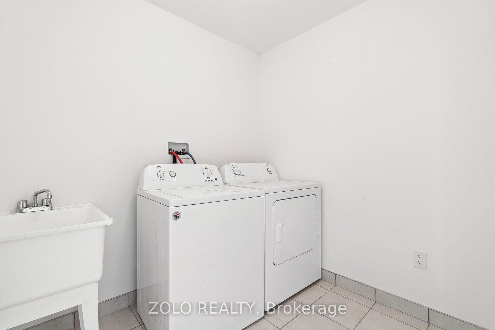 6 Sasco Way photo 23