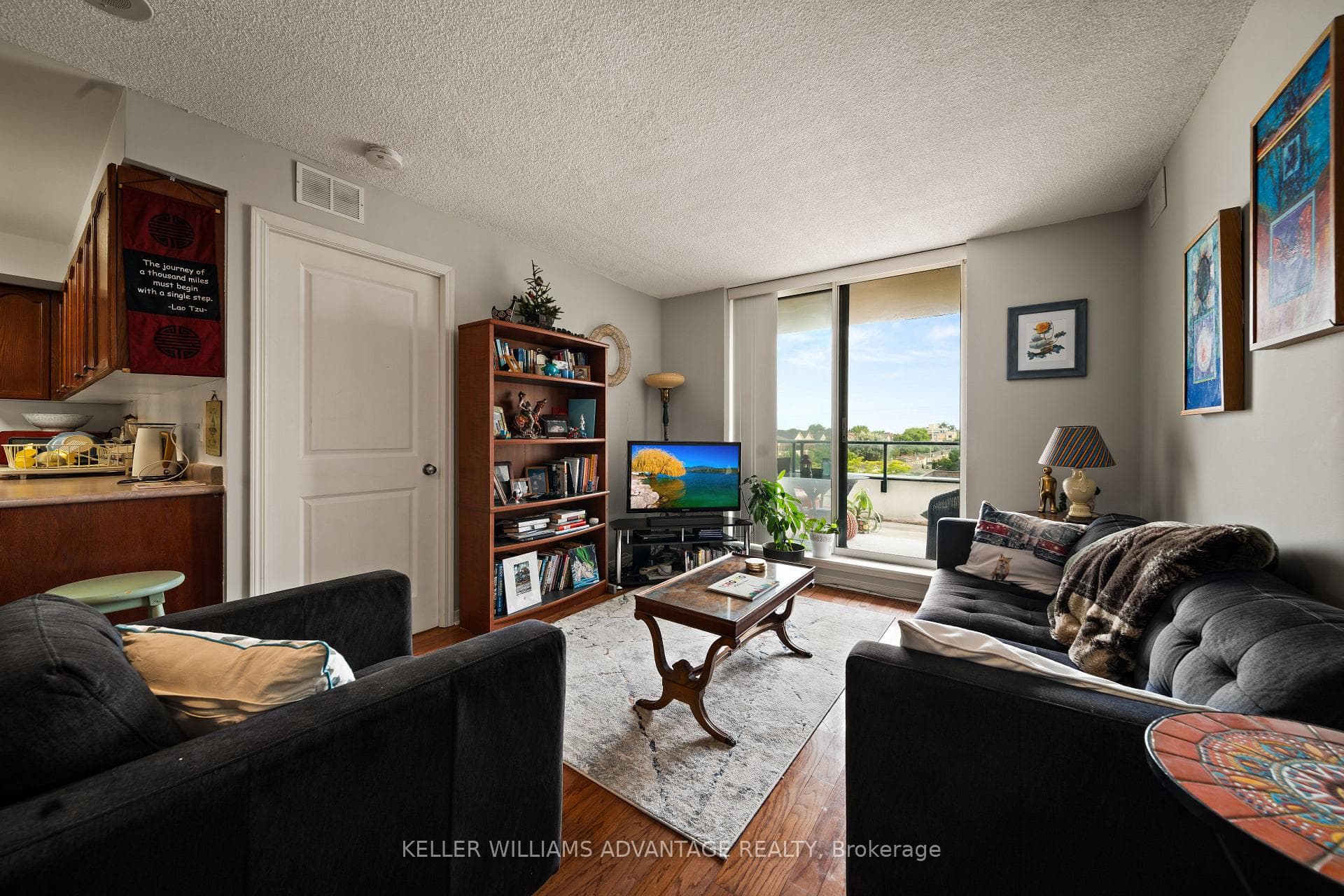 1765 Queen Street Unit 402 photo 5